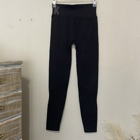 PINK ACTIVE BLACK SEAMLESS FULL LEGGH LEGGINGS - Picture 4 of 11